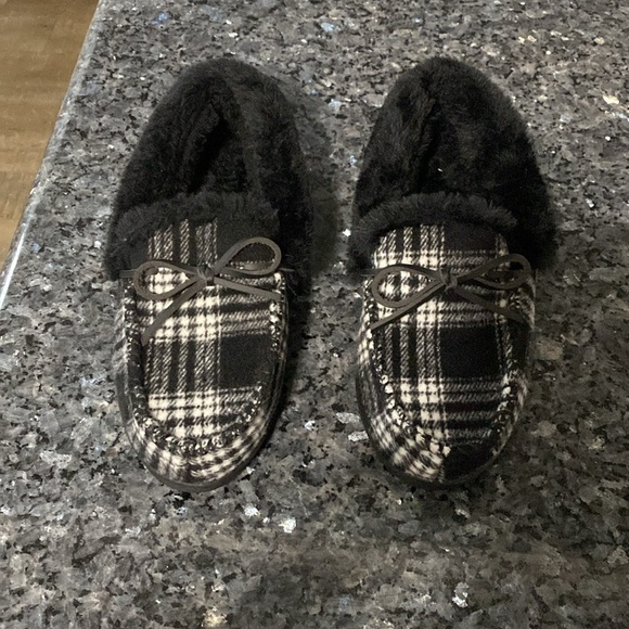 So Womens plaid slippers new size 7/8 - Picture 2 of 6